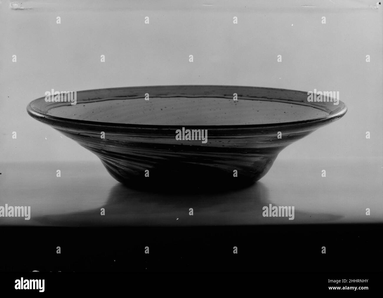 Blown molded lead glass hires stock photography and images Alamy