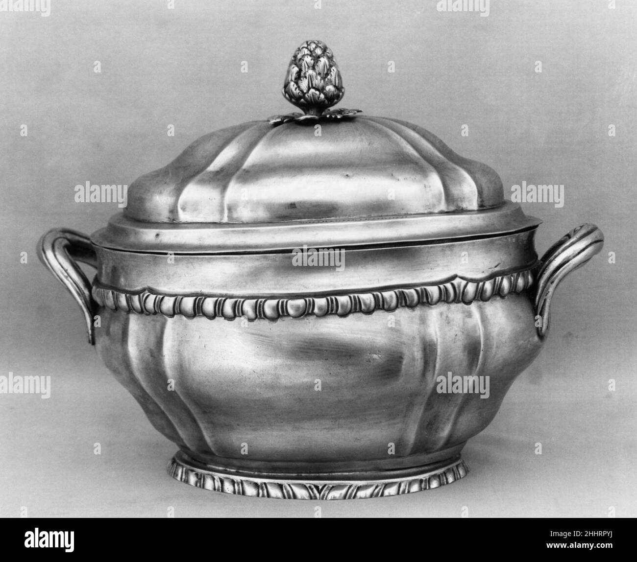 Tureen Black and White Stock Photos & Images Alamy