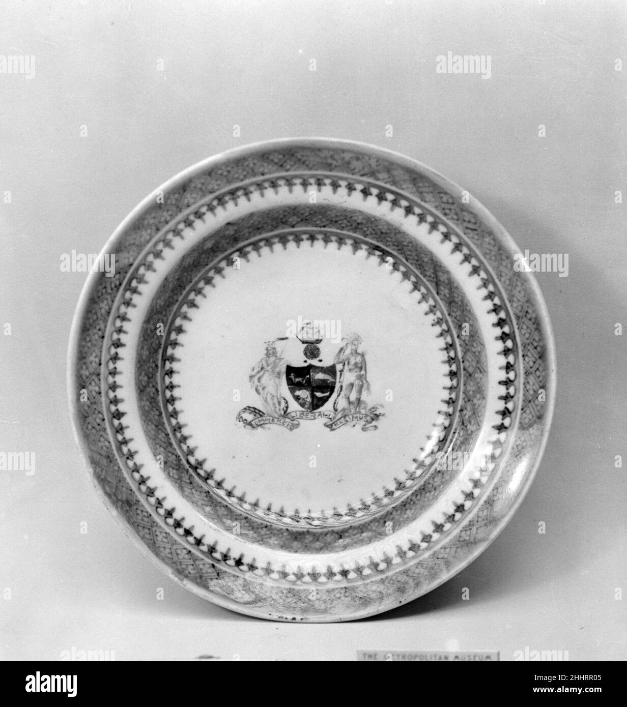 Dish 178090 Chinese. Dish. Chinese. 178090. Porcelain. Made in China Stock Photo Alamy