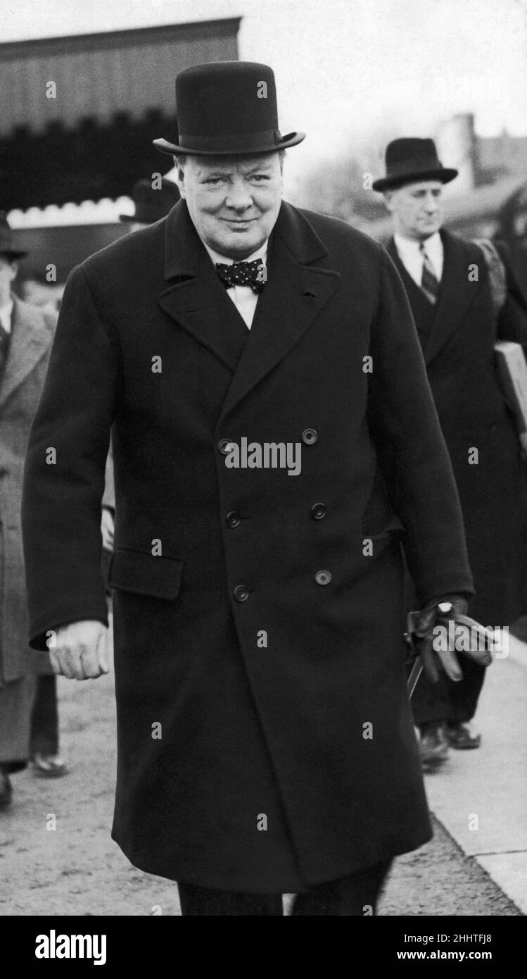 Winston Churchill During The Second World War Hi res Stock Photography 