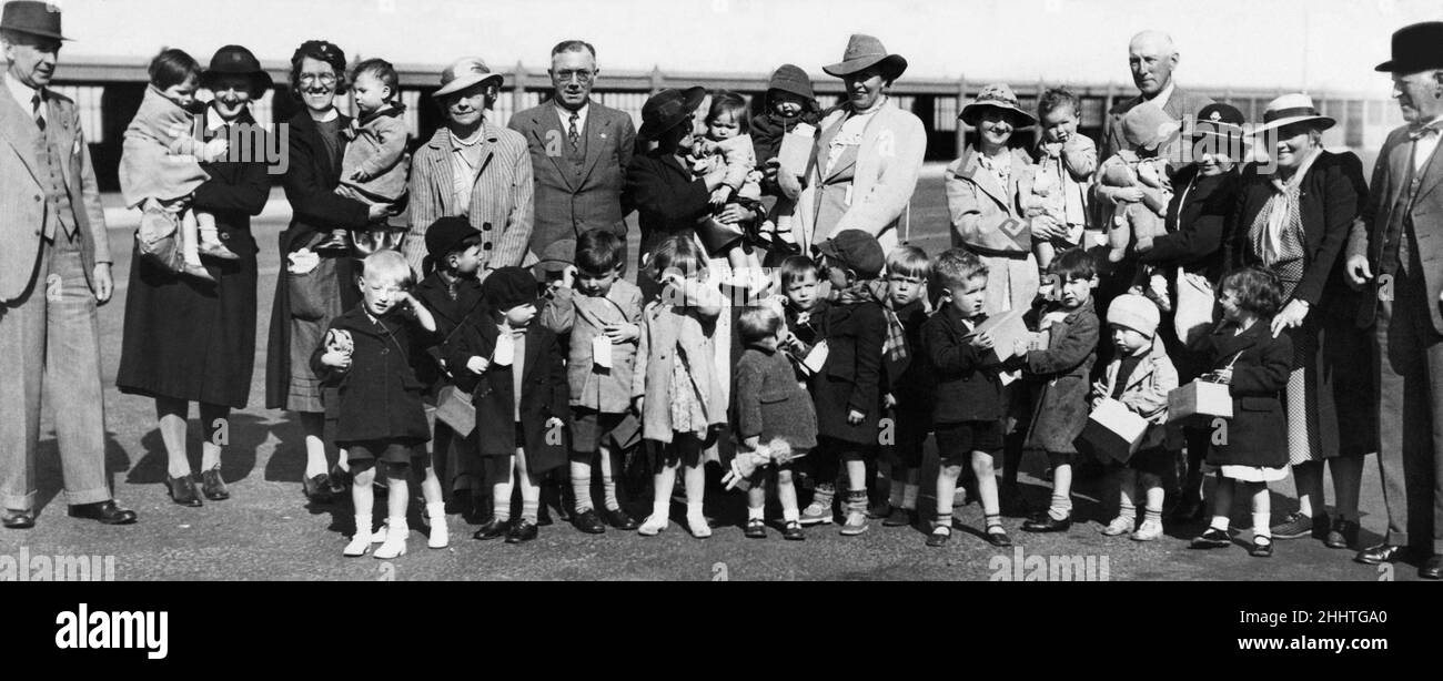 Children evacuated from Liverpool to the Isle of Man in.28th June 1941 Stock Photo
