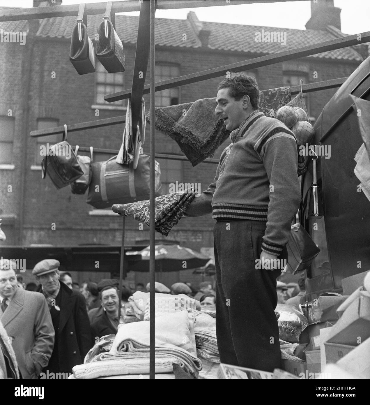 Flea market at Club Row, Bethnal Green, E1 London 1st March 1955 Stock Photo