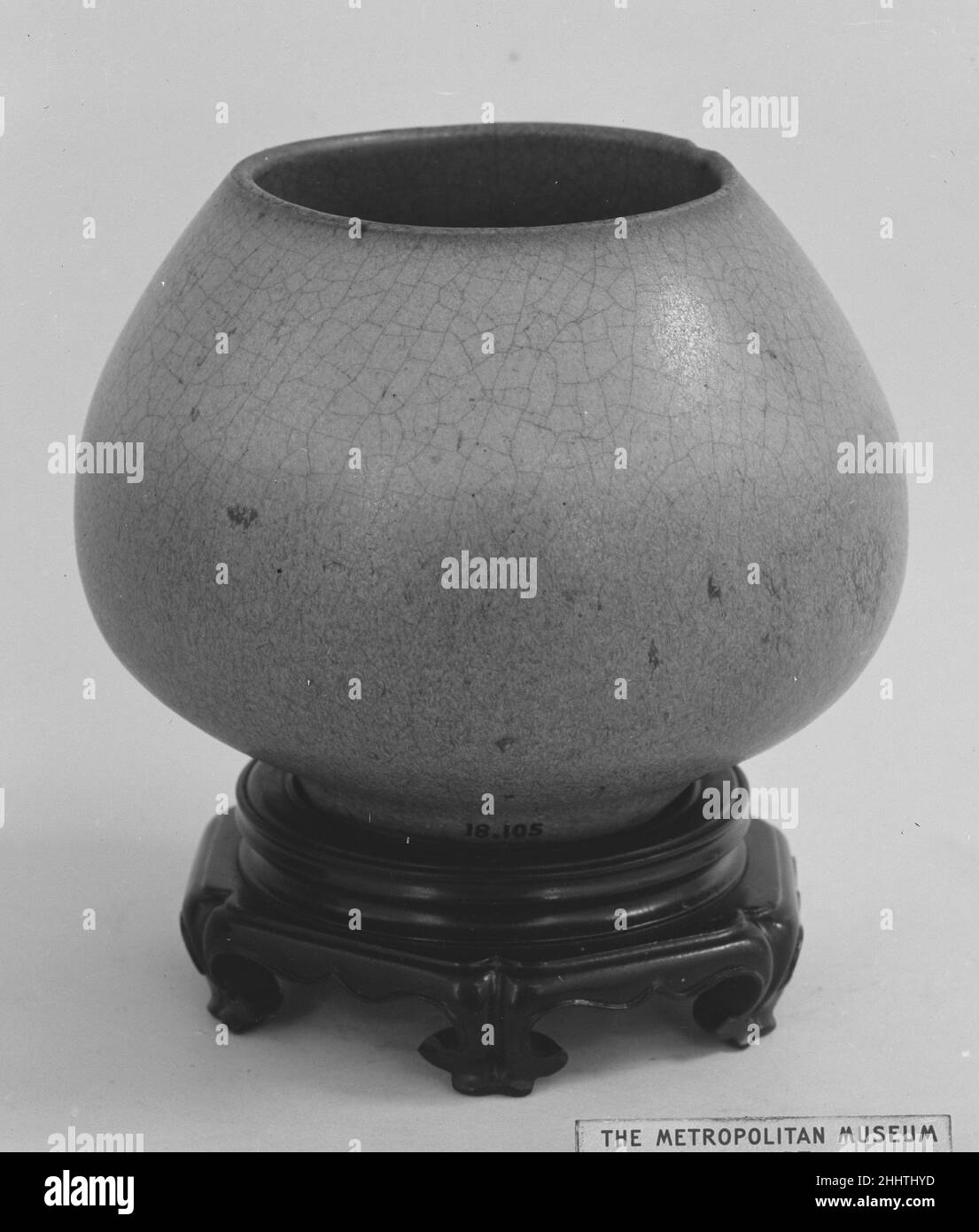 Jar China. Jar. China. Pottery (Jun ware). Song dynasty (9601279). Ceramics Stock Photo Alamy