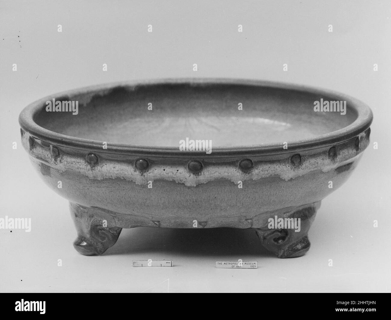 Bowl China. Bowl. China. Pottery (Jun ware). Song dynasty (9601279