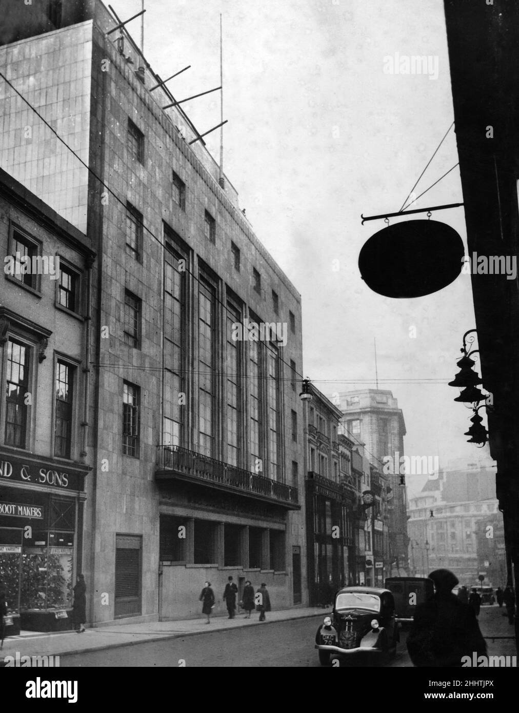Headquarters of Liverpool Gas Company, Radiant House, Bold Street, Liverpool, Merseyside. January 1938. Stock Photo
