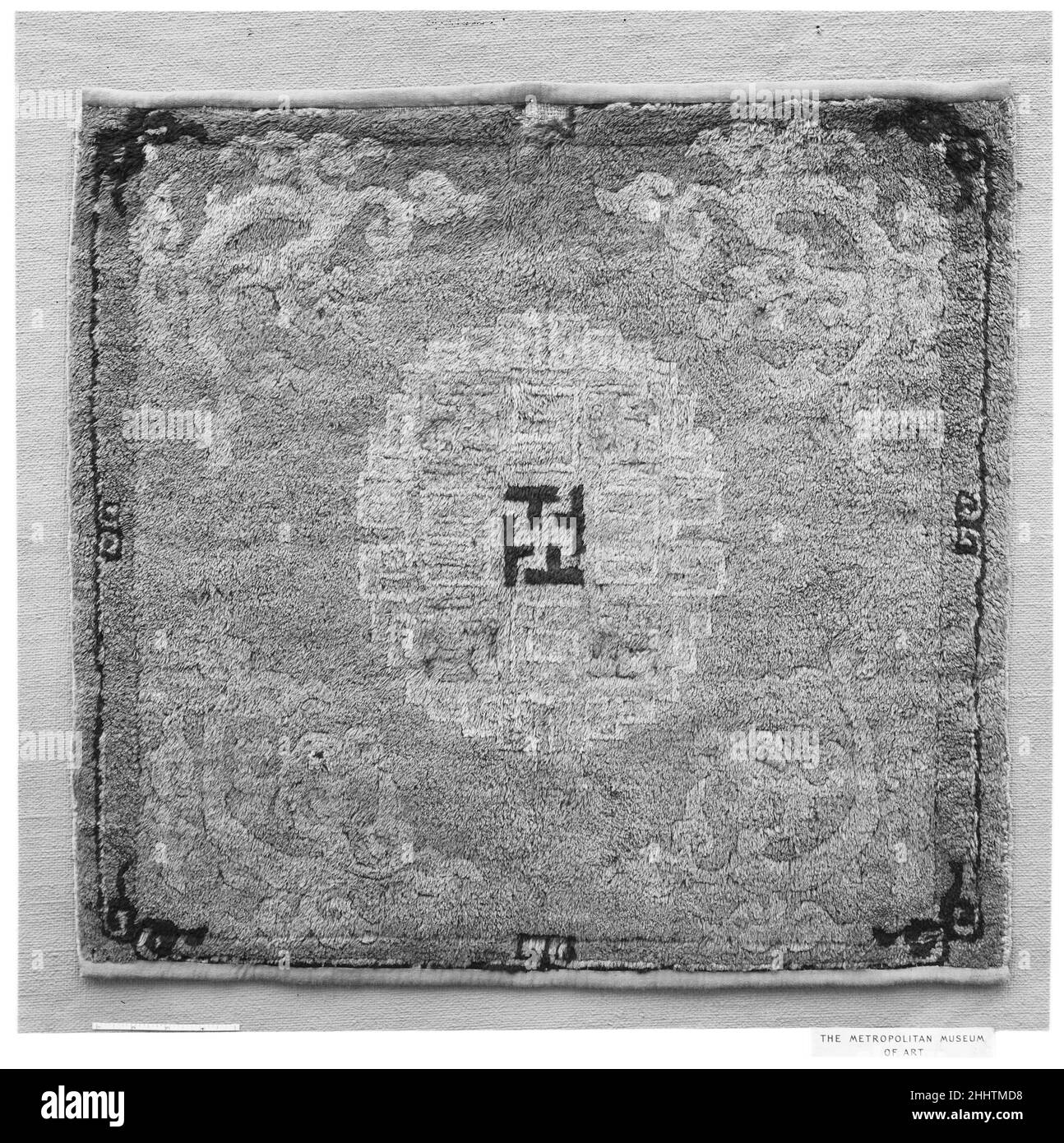 Weft warp Black and White Stock Photos & Images - Alamy