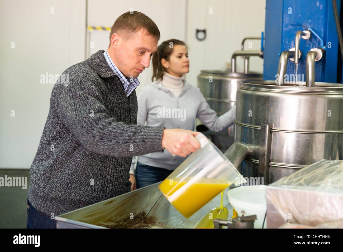 Decanting Oil Separating olive oil hi-res stock photography and images - Alamy