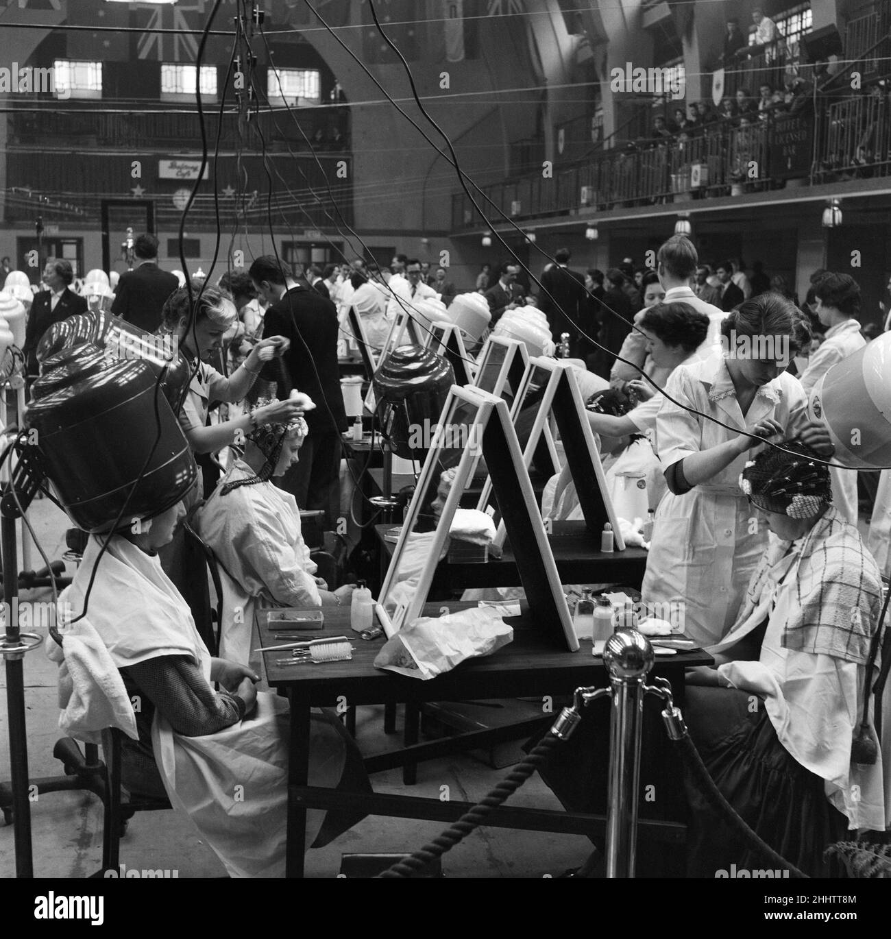 National Hairdressing Competition, Seymour Hall, Seymour Place, London. 28th March 1955. Stock Photo