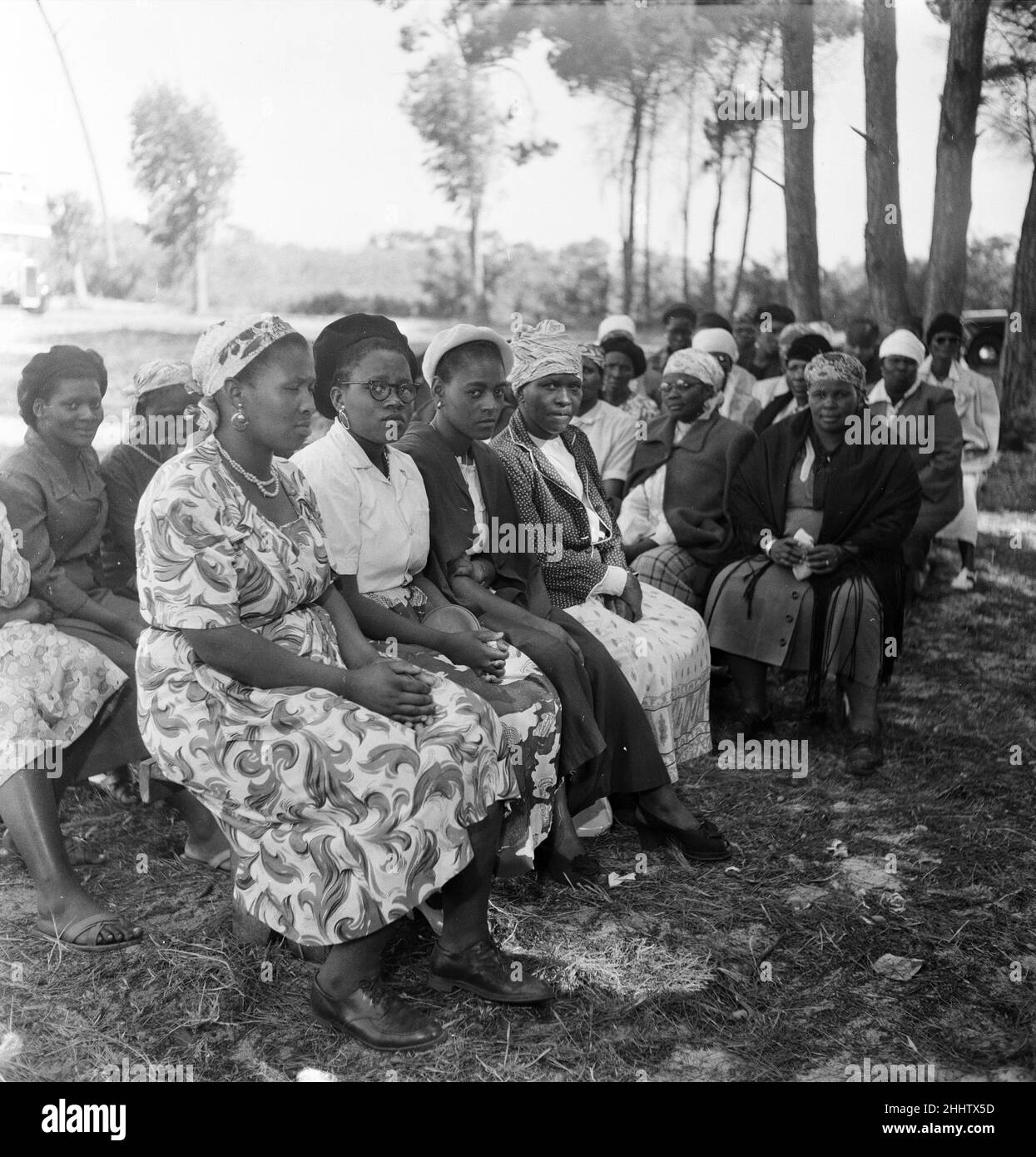 1955 church service hires stock photography and images Alamy