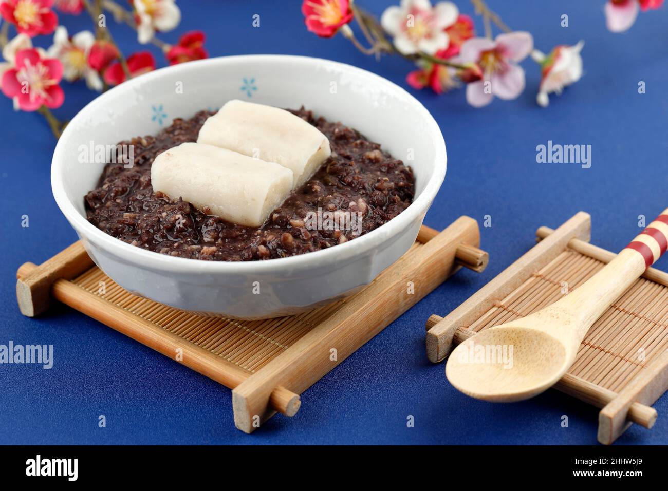oshiruko-zenzai-sweet-red-bean-soup-with-rice-cake-stock-photo-by