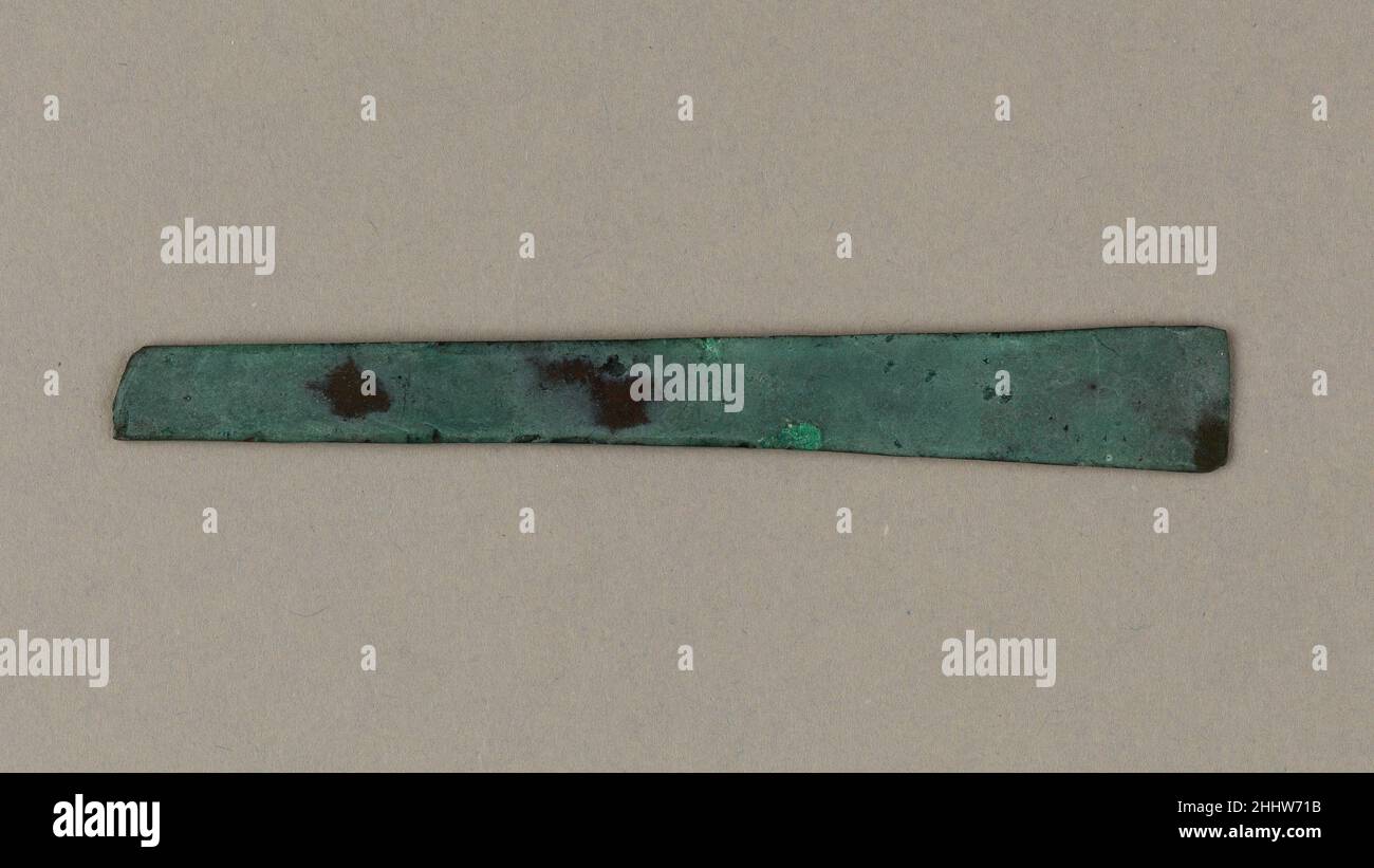 Small bronze chisel hi-res stock photography and images - Alamy