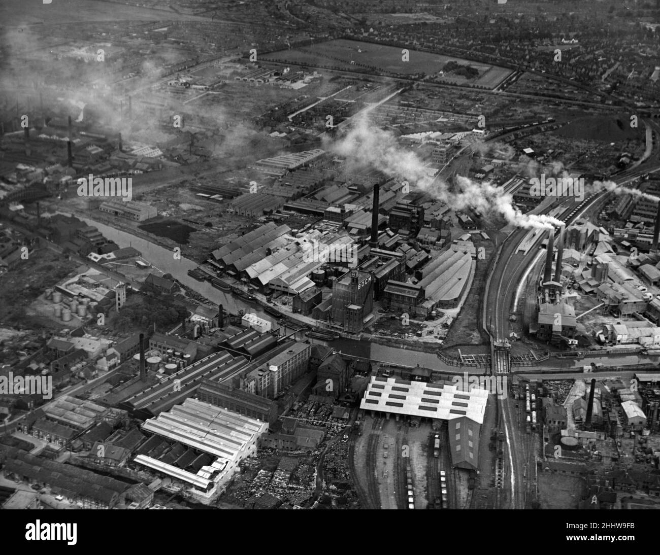 Aerial view of the British Oil & Cake Mill, on the banks of the River Hull, Stoneferry, Hull