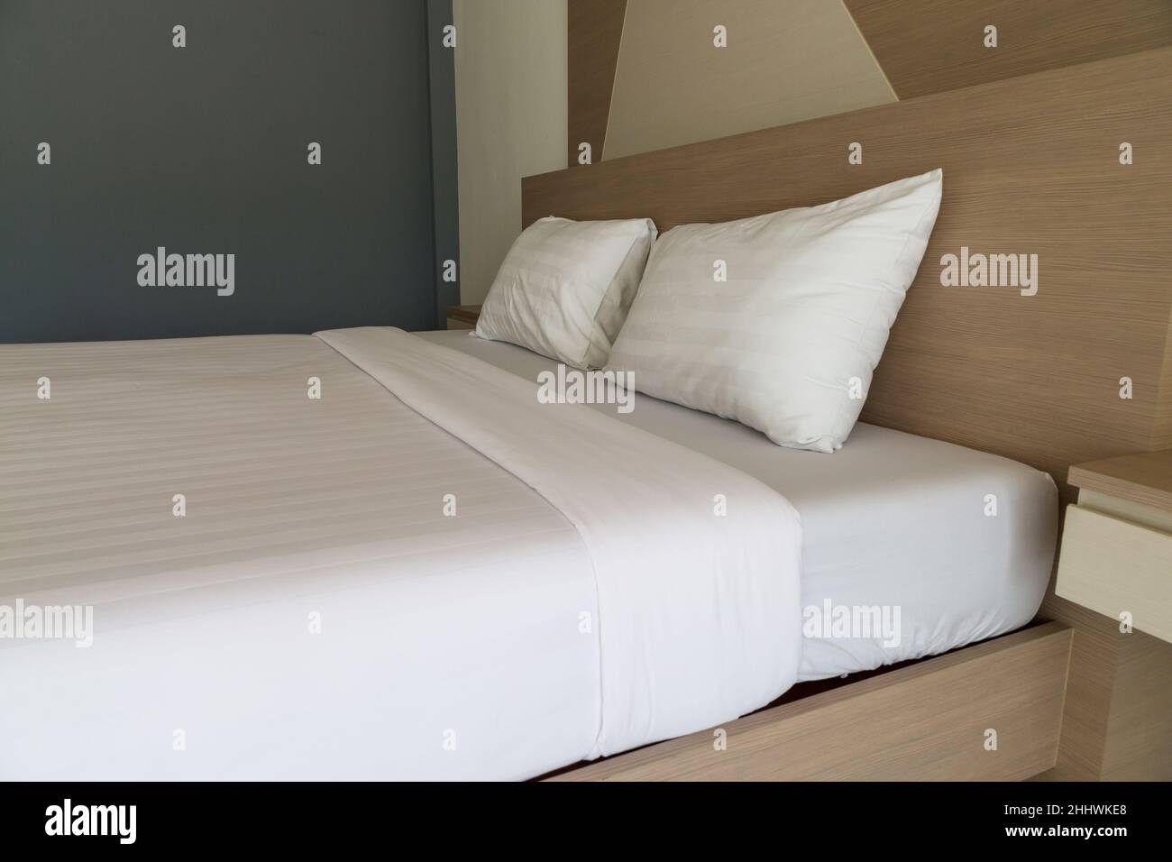 Beautiful white clean and modern bedroom background Stock Photo - Alamy