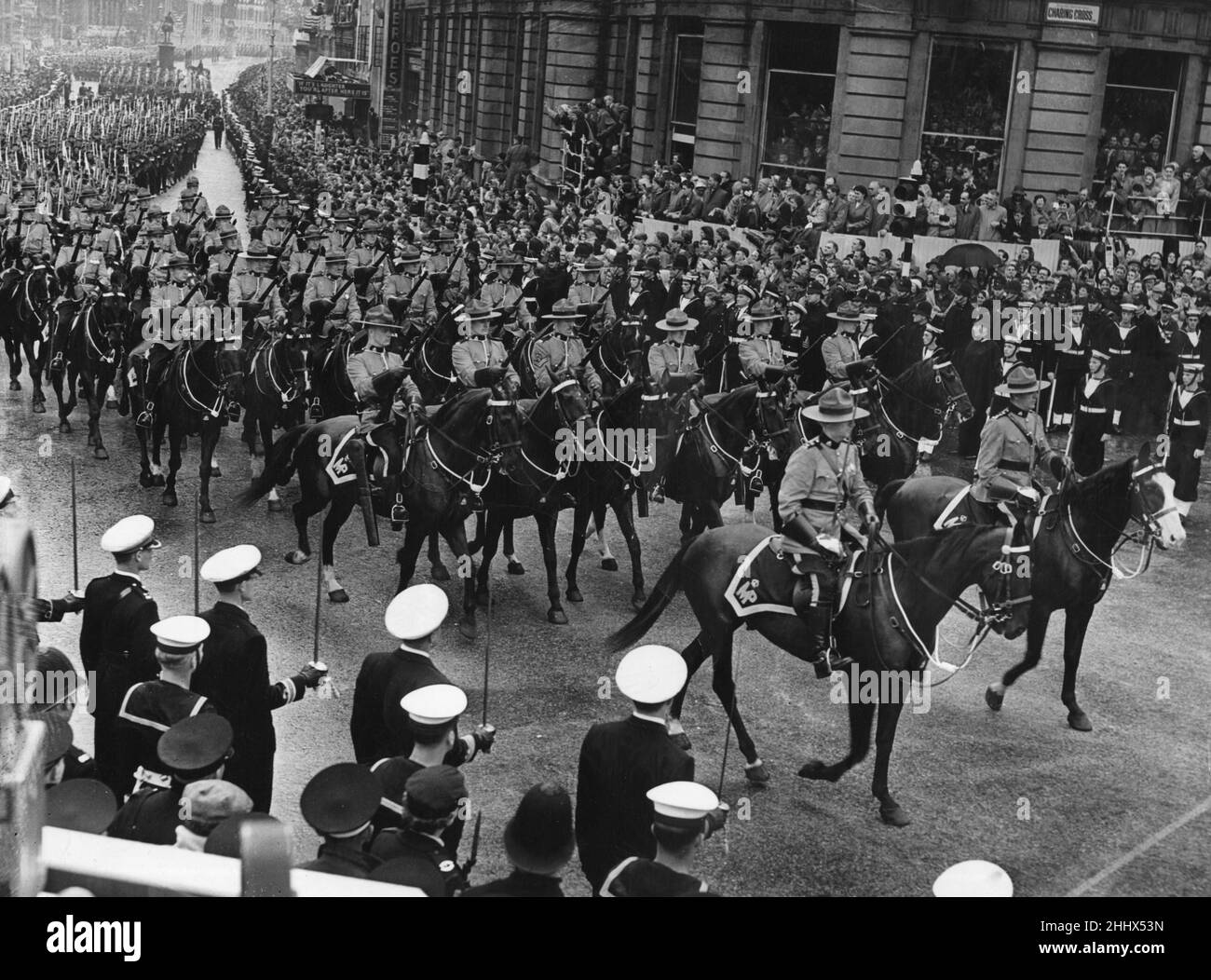 Commonwealth contingent 1953 hires stock photography and images Alamy