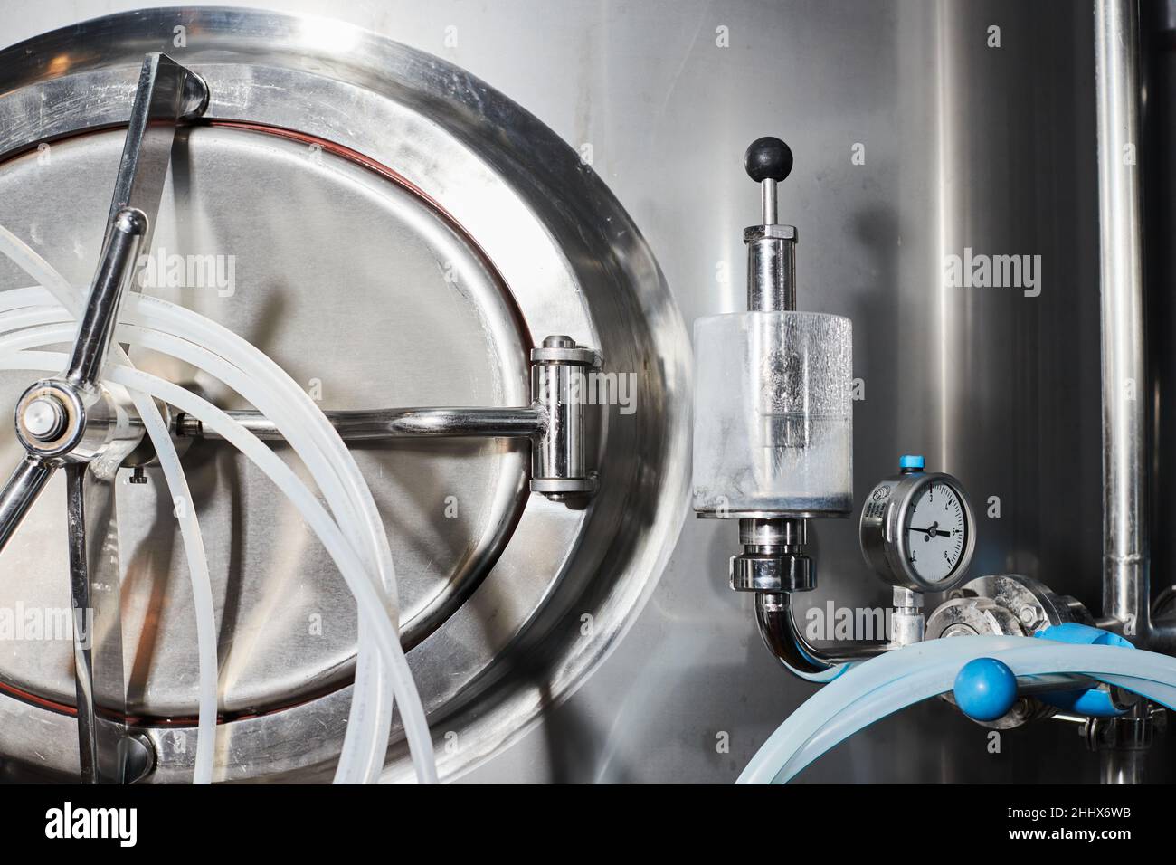 Equipment for the production of craft beer, containers for fermentation