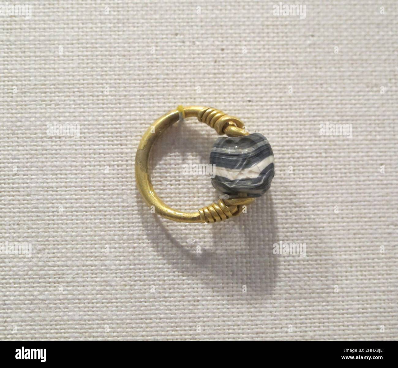 Gold Swivel Ring With Banded Agate Scarab 4th Century B C Etruscan On gold-swivel-ring-with-banded-agate-scarab-4th-century-b-c-etruscan-on