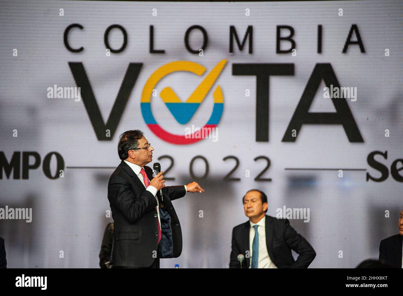 Bogota, Colombia on January 25, 2022. Presidential candidate Gustavo Petro of the political alliance 'Pacto Historico' speaks during the first presidential candidates debate in Bogota, Colombia on January 25, 2022. Credit: Long Visual Press/Alamy Live News Stock Photo