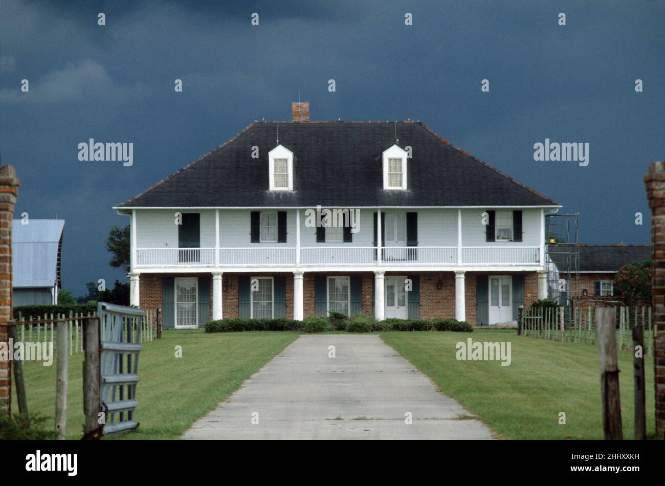 USA Louisiana typical house Plantation cotton field Stock Photo Alamy