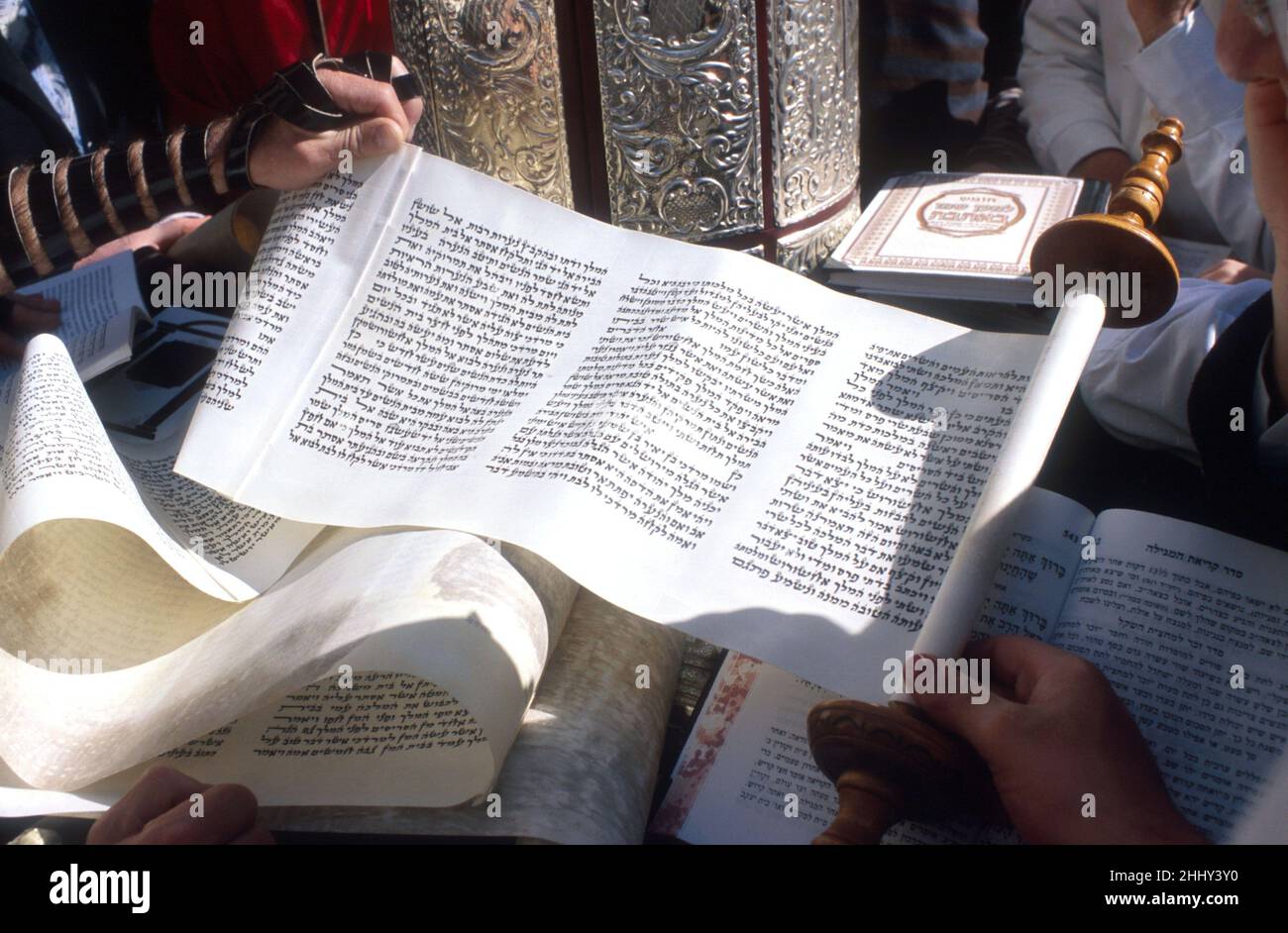 ISRAEL. JERUSALEM.  ULTRA ORTHODOX JEW READ THE MEGILLAH ESTHER BOOK AT THE WESTERN WALL DURING PURIM FESTIVAL Stock Photo
