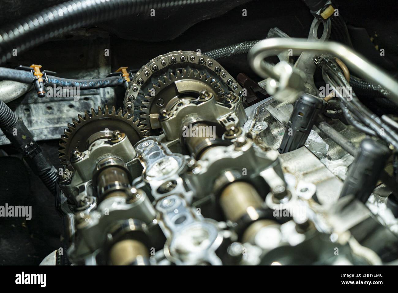 Timing chain car engine 2 Stock Photo Alamy