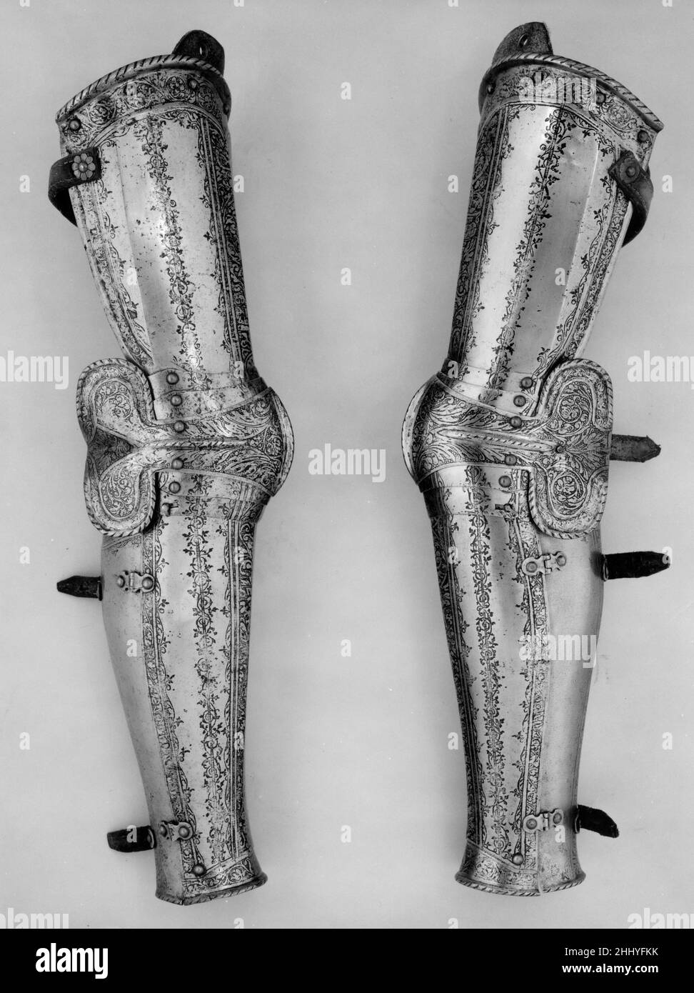 Plate gauntlet Black and White Stock Photos & Images - Alamy
