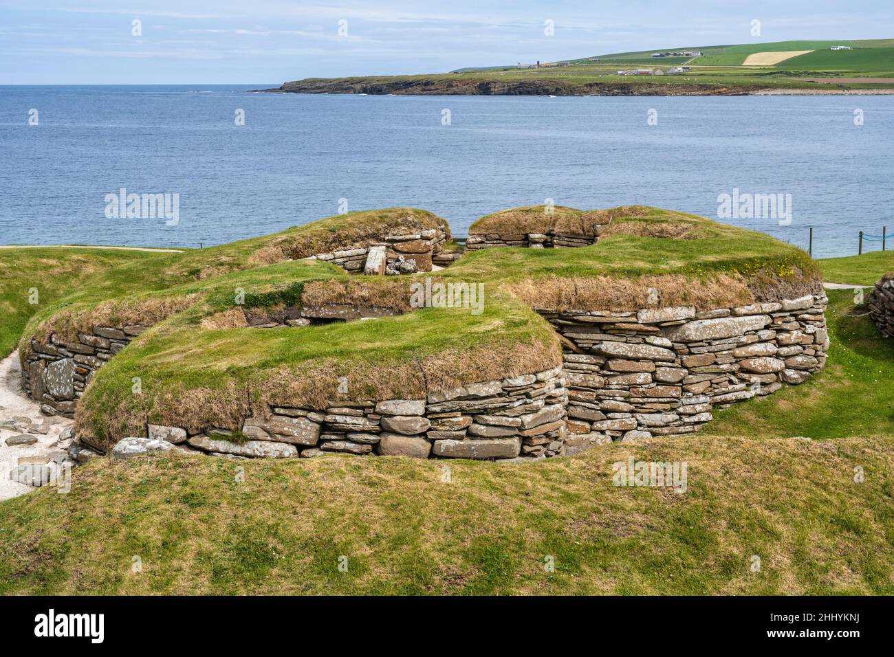 Neolithic settlement of Skara Brae next to Bay of Skaill near Sandwick on Mainland Orkney in Scotland Stock Photo