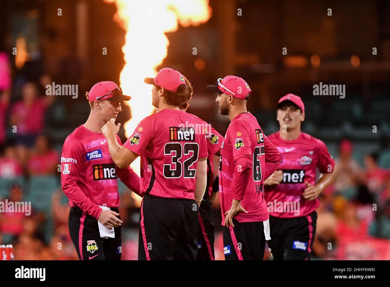 Sydney, Australia, 26 January, 2022. Sixers celebrate getting Thomas Kelly of the Strikers out during the Big Bash League Challenger cricket match between Sydney Sixers and Adelaide Strikers at The Sydney Cricket Ground on January 26, 2022 in Sydney, Australia. Credit: Steven Markham/Speed Media/Alamy Live News Stock Photo