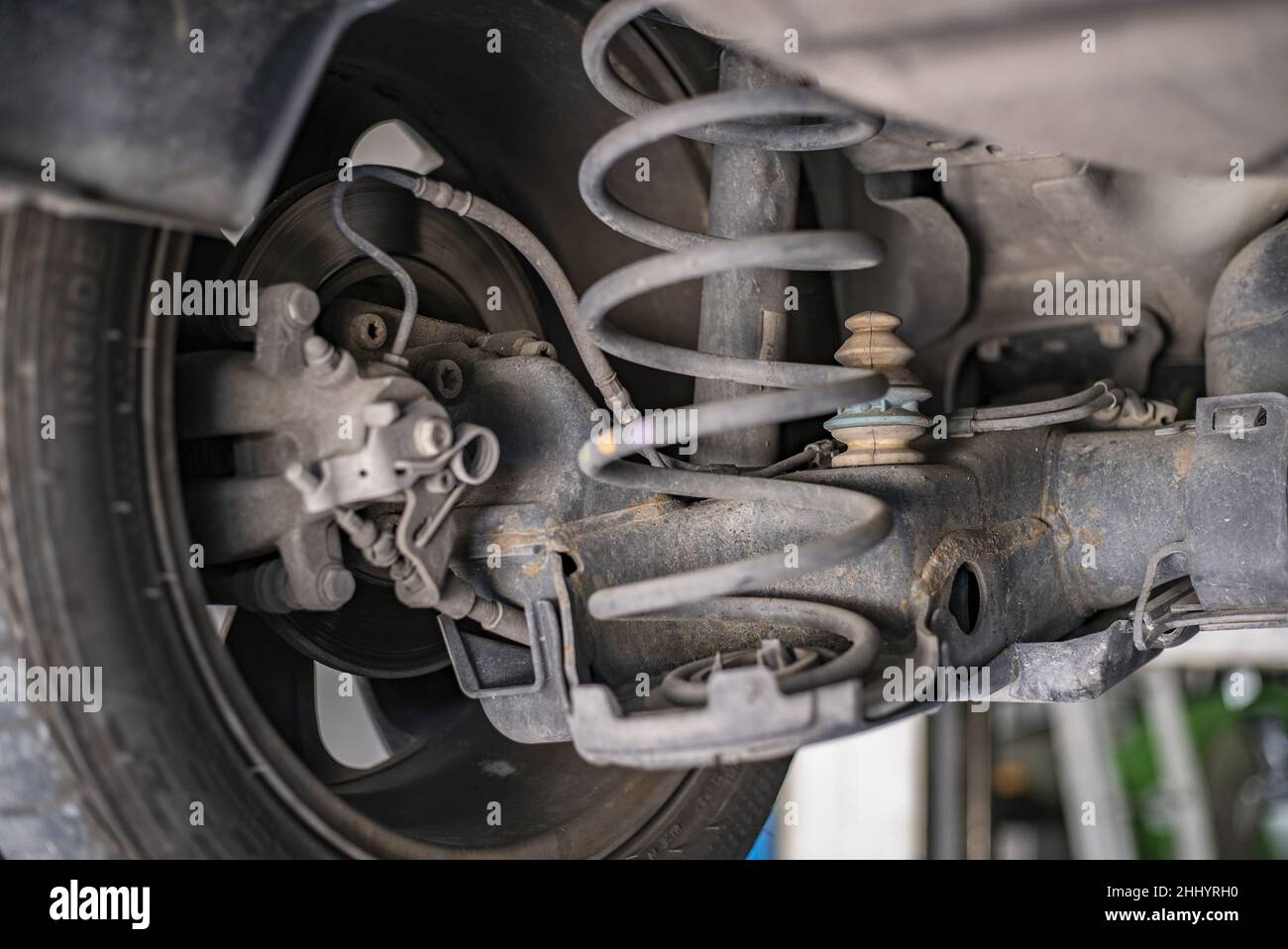 Broken shock absorber hires stock photography and images Alamy