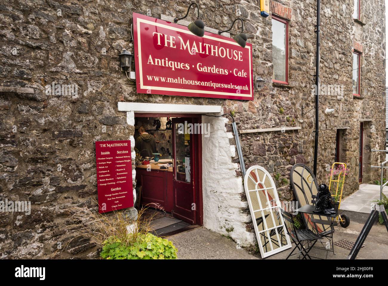 The Malthouse antique shop entrance, Narberth, Pembrokeshire, Wales, UK Stock Photo