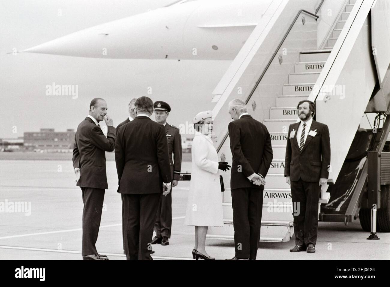 Queen Elizabeth II viewing British Airways Concorde 1989 with Prince