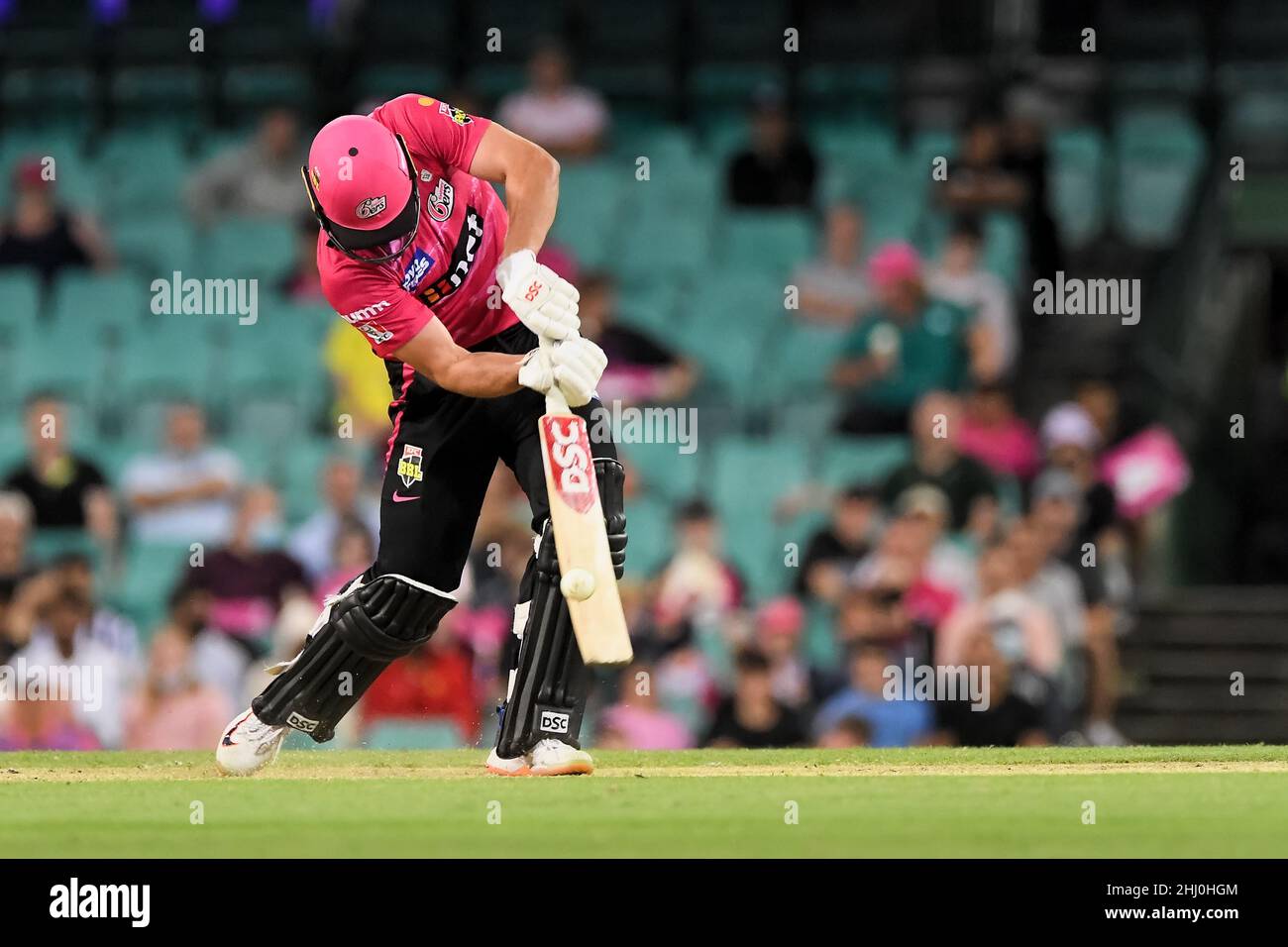 Sydney, Australia, 26 January, 2022. Moises Henriques of the Sixers hits the ball during the Big Bash League Challenger cricket match between Sydney Sixers and Adelaide Strikers at The Sydney Cricket Ground on January 26, 2022 in Sydney, Australia. Credit: Steven Markham/Speed Media/Alamy Live News Stock Photo