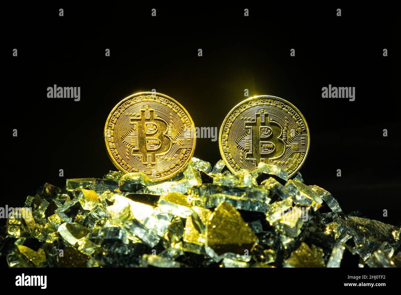 Bitcoin cash price hi-res stock photography and images - Alamy