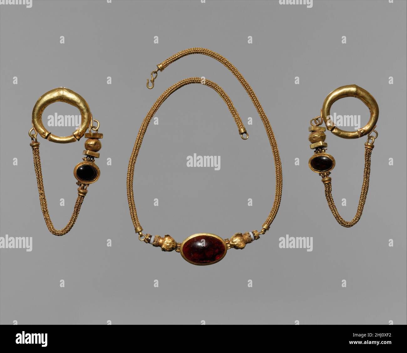 Fine gold chain necklace hi-res stock 