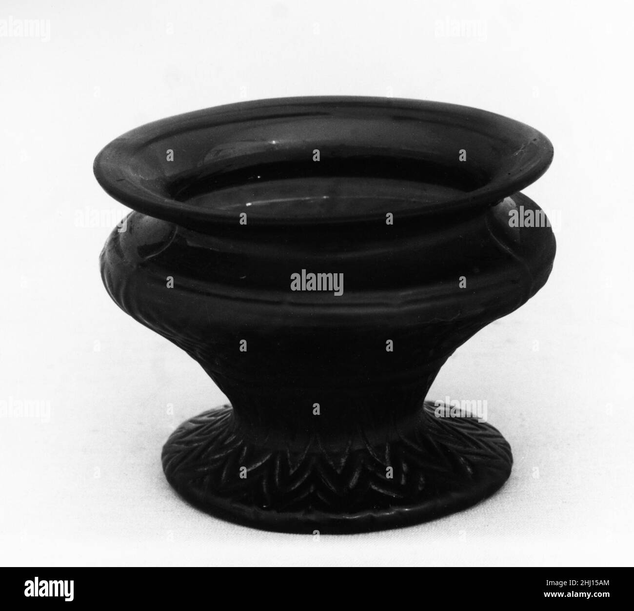 Blown molded lead glass hires stock photography and images Alamy