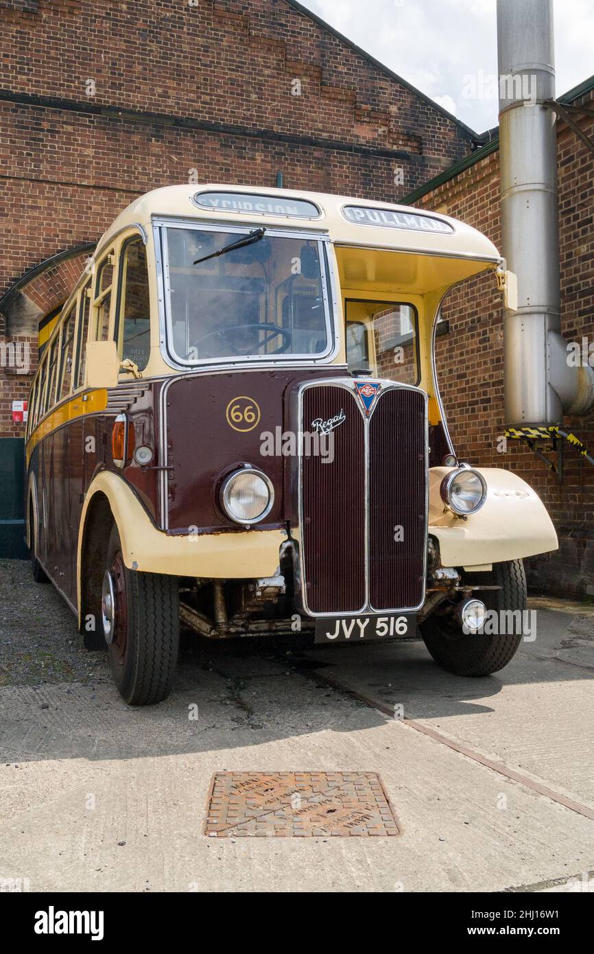 A vintage bus at the York Railway Museum in 2008 Stock Photo
