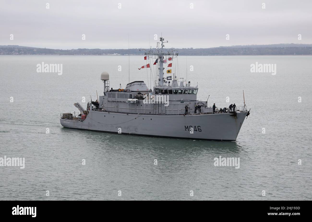 The French navy Eridan class minehunter FS CROIX DU SUD arriving at the  Naval Base Stock Photo - Alamy