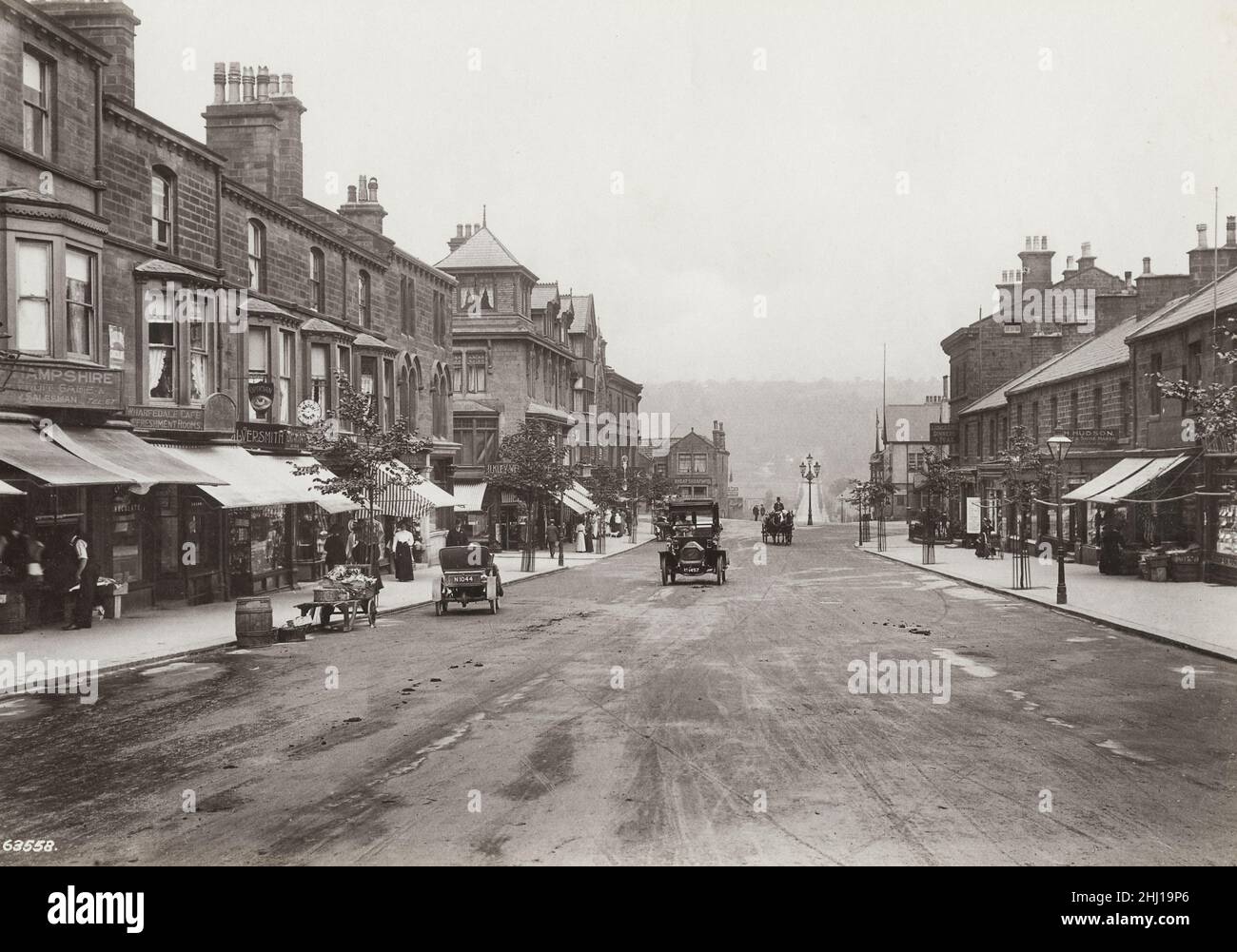 Vintage photograph, early 20th century, view of 1911 - Cars on Brook Street, Ilkley, West Yorkshire Stock Photo