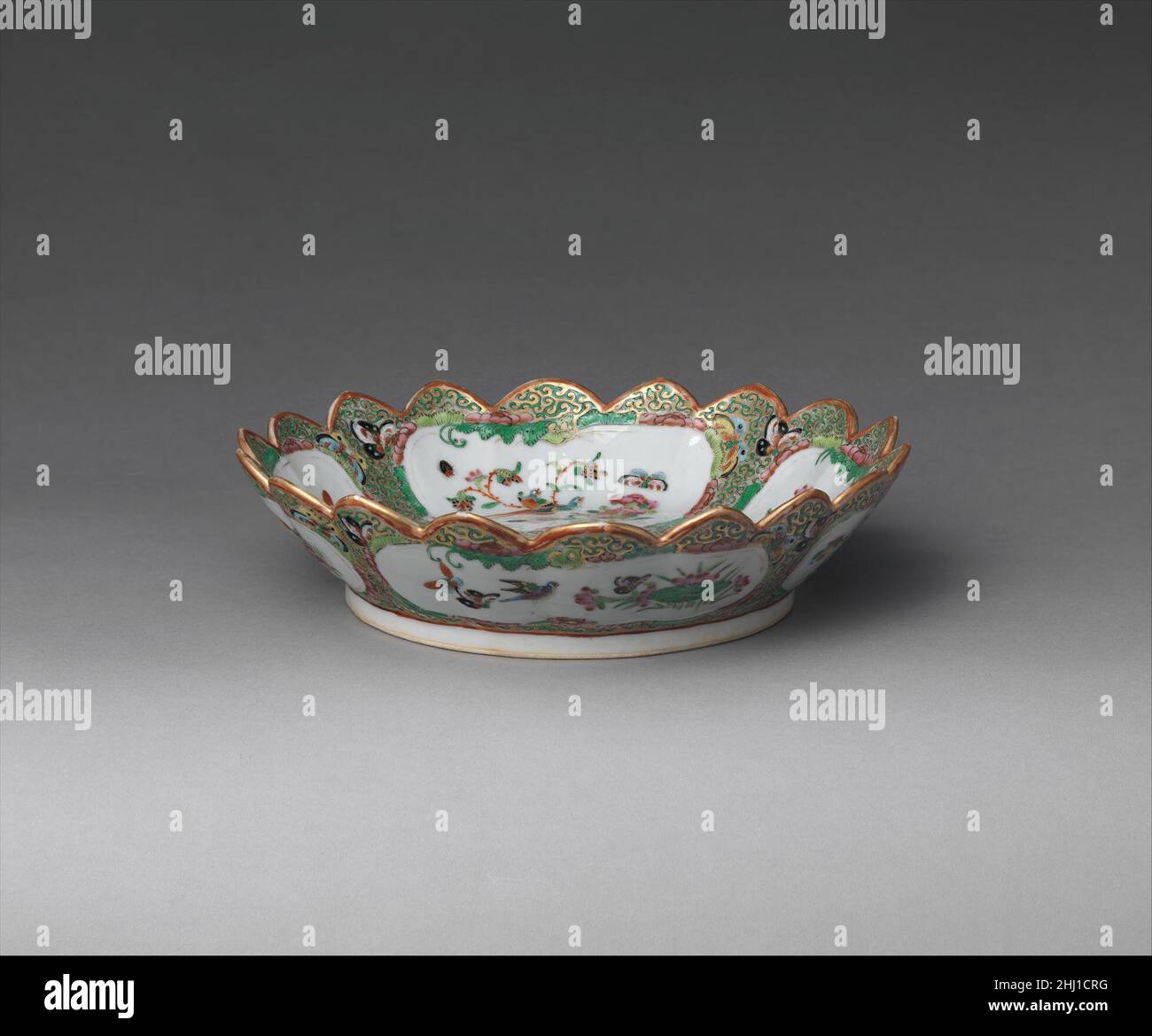 Dish ca. 1860–66 Chinese, for American market. Dish  3324 Stock Photo