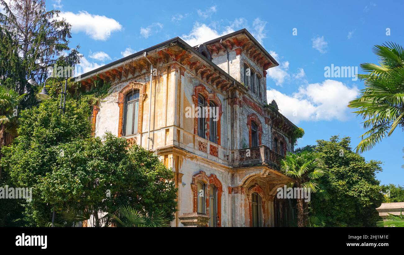 A very old and uninhabited villa in Italy Stock Photo