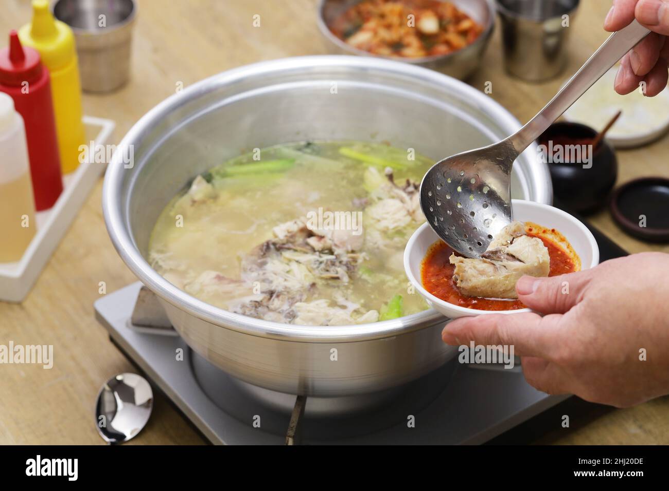 Hot pot chicken soup new arrivals