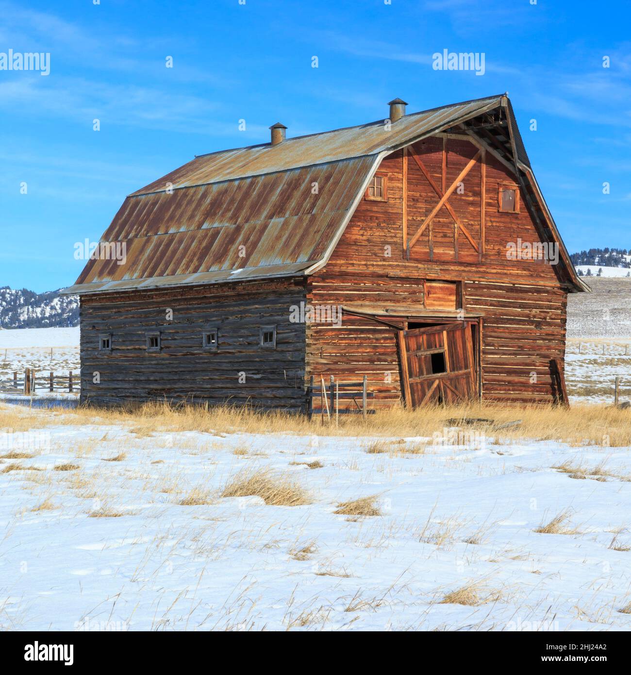 old barn in winter near jens, montana Stock Photo