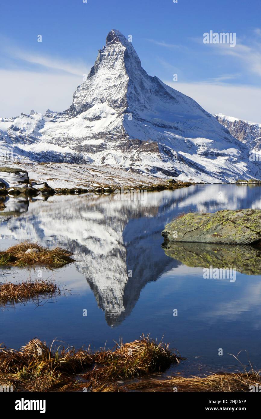 Alps Peak Matterhorn with reflection on the Stellisee Lake, Zermatt ...