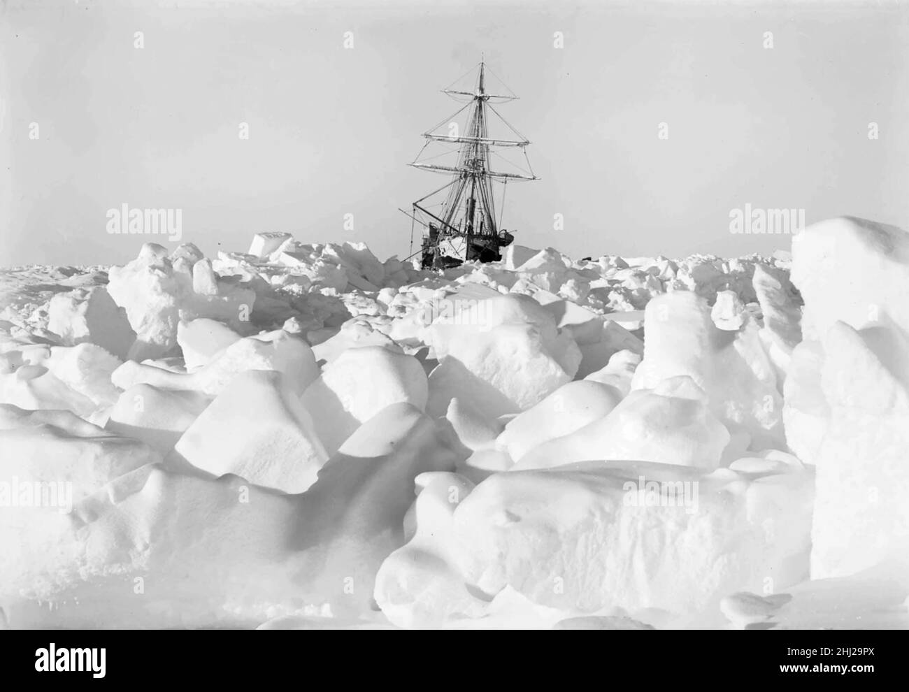 THE ENDURANCE trapped in ice during Robert Shackleton's Imperial Trans-Antarctic Expedition in 1916. Photo: Frank Hurley Stock Photo