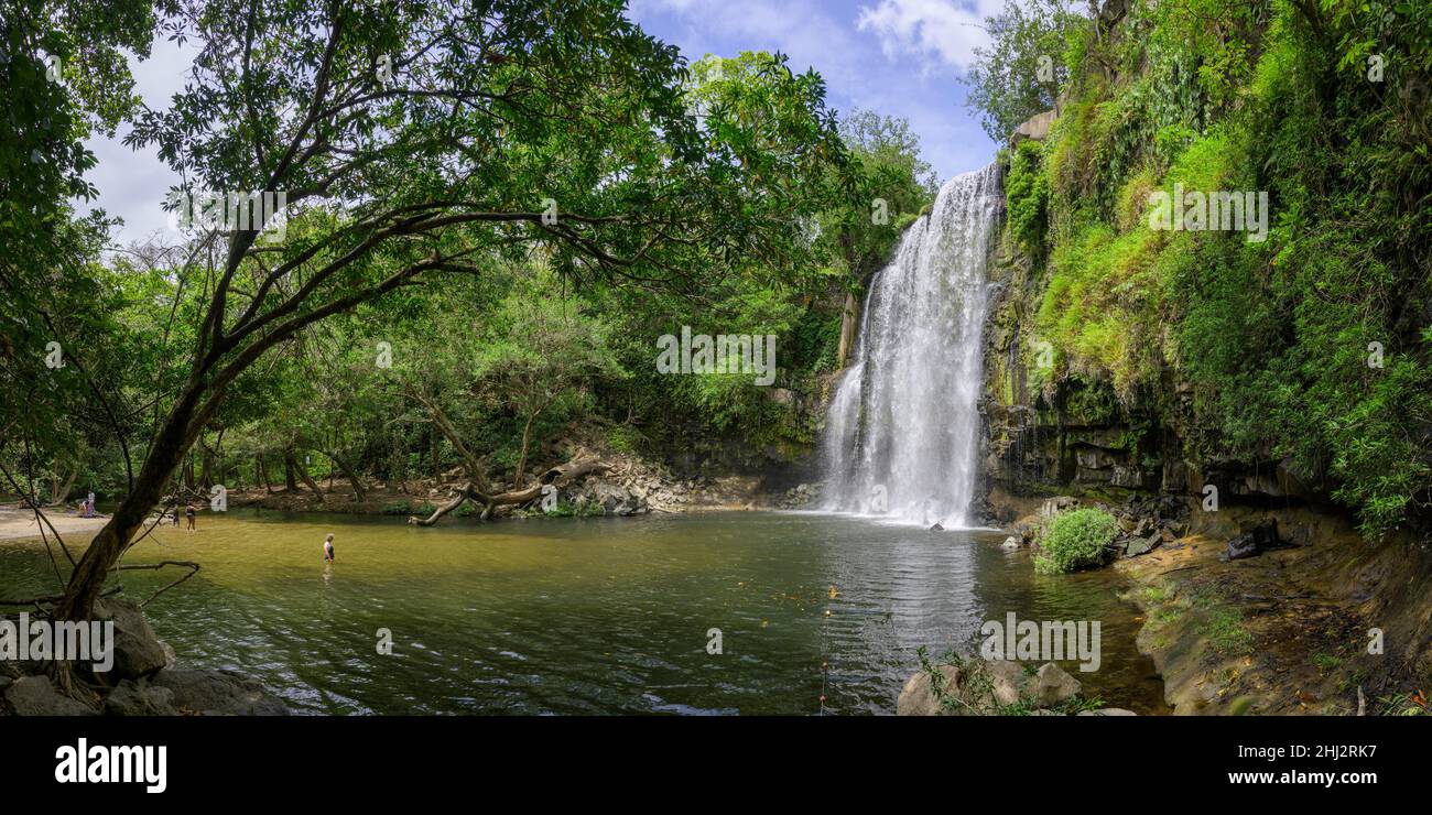 A beautiful bathing spot below the waterfall, Cataratas Llanos de Cortes, Bagaces, Guanacaste Province, Costa Rica Stock Photo