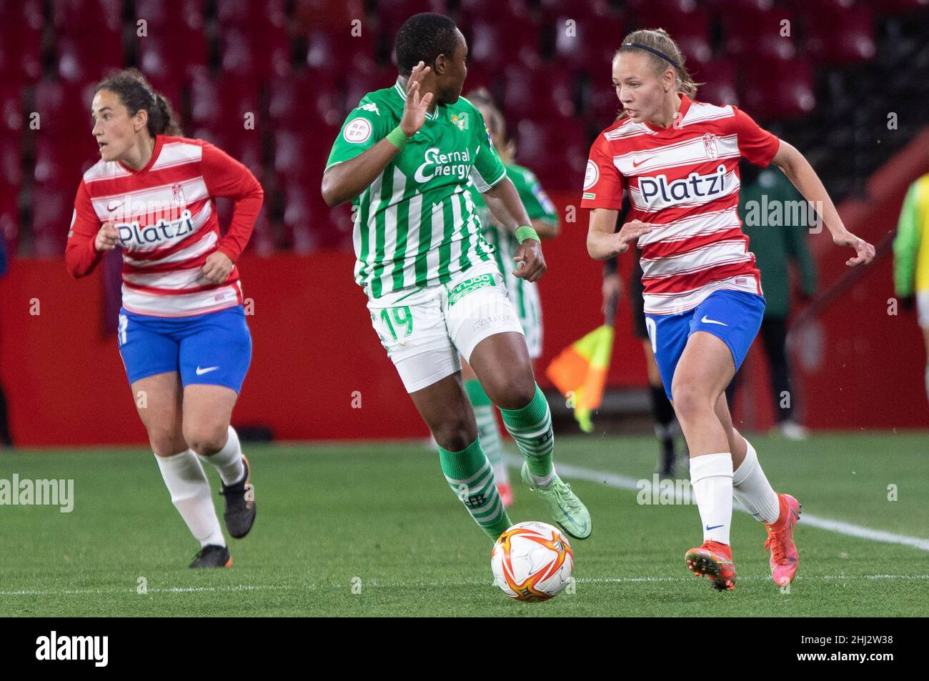 Partido de la Copa de la Reina entre el Granada CF Femenino y el Real Betis Femenino Miércoles 26 de enero del 2022 Granada, Andalucía, España. Foto Antonio L Juárez 900/Cordon Press Credit: CORDON PRESS/Alamy Live News Stock Photo