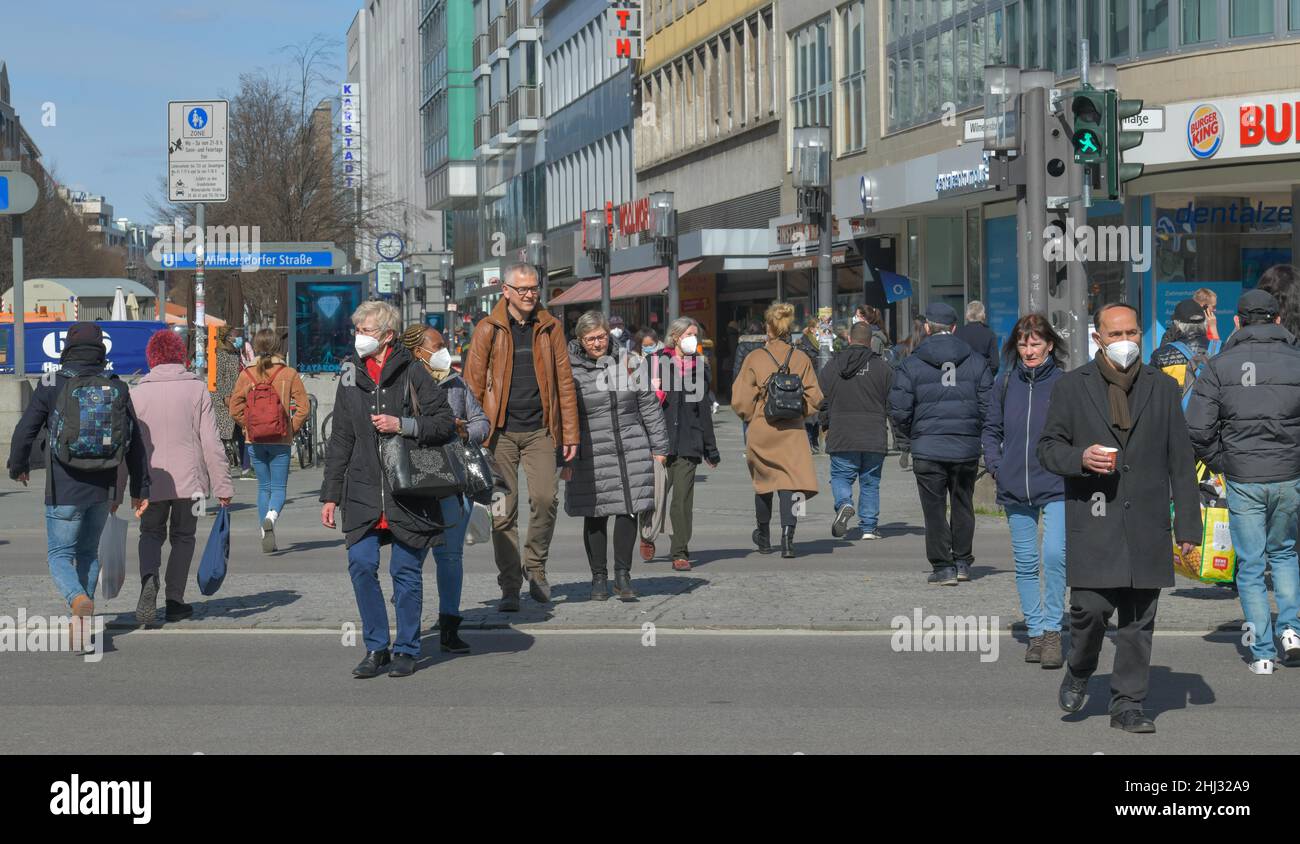 Street scene, shopping street, people with face masks, Wilmersdorfer