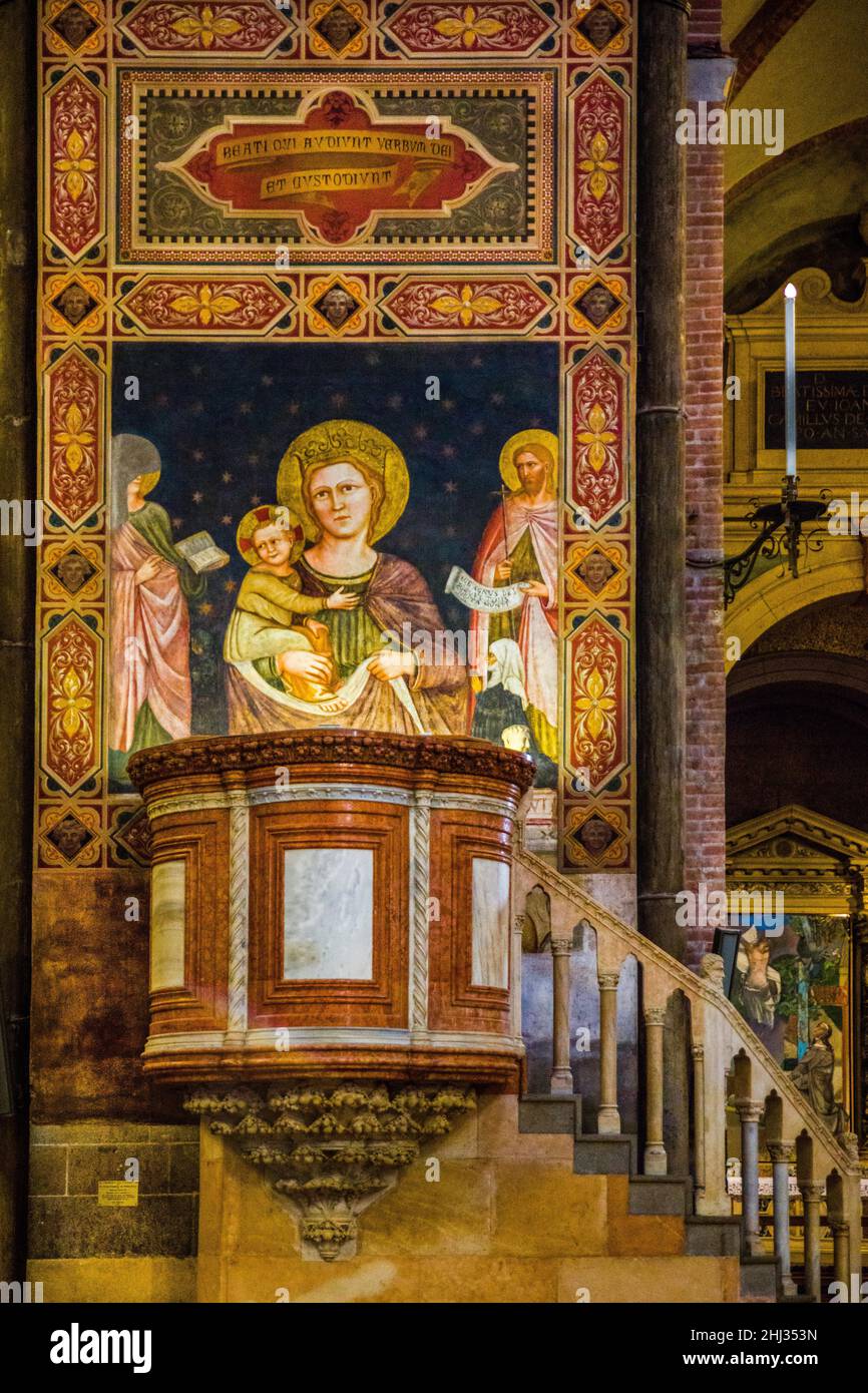 Pulpit Rome Pulpit, Basilica di Sant Stock Photo - Alamy