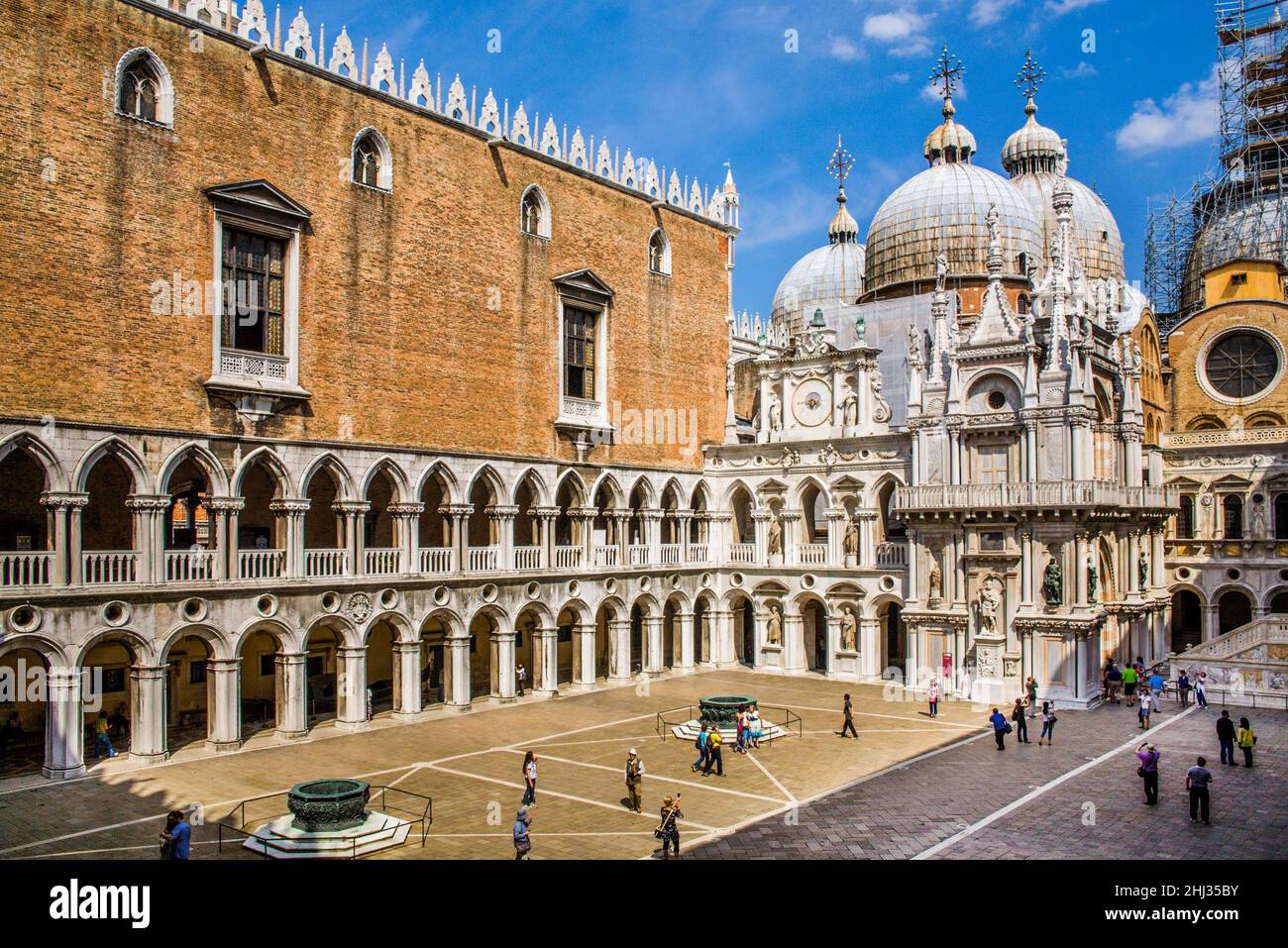 Inner courtyard, Doge's Palace with rows of arcades. Palazzo Ducale, centre of power in Venice, most important secular Gothic building, lagoon city Stock Photo