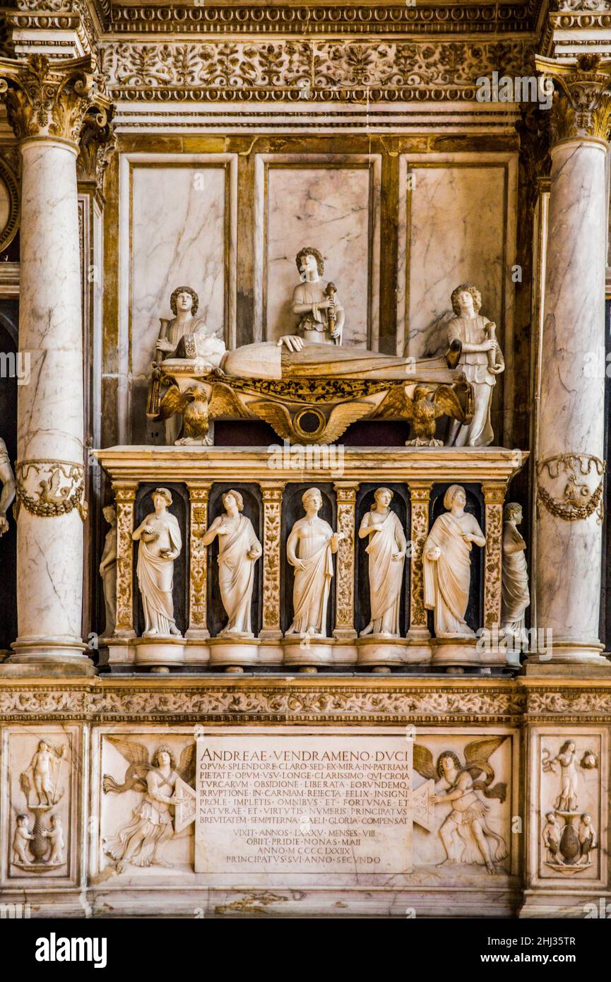 Tomb for Doge Andrea Vendramin by Tullio and Antonio Lombardo, Santi ...