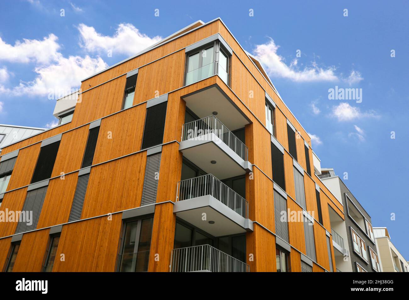 Mannheim, Germany Modern apartment building with wooden panels Stock Photo Alamy